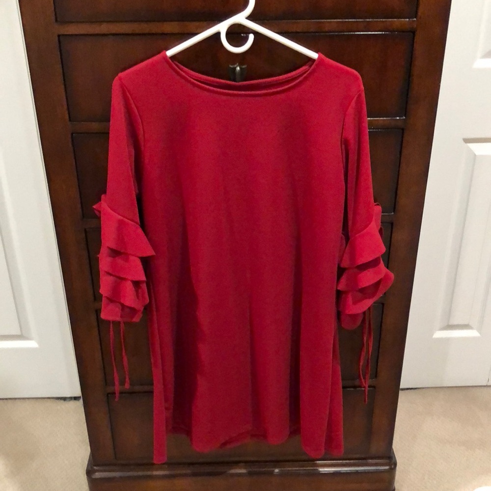 Red dress from Italy with ruffled sleeves and ties